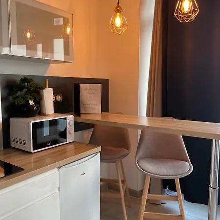 Le Nid De La Chouette By * Dijon