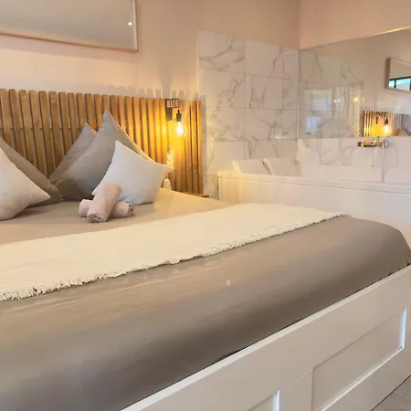 Le Nid De La Chouette By Apartament *