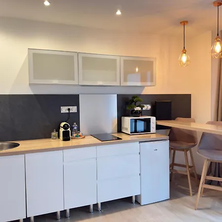 Le Nid De La Chouette By Dijon